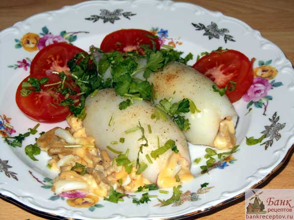 Постный салат из кальмаров